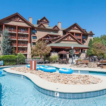 Bearskin Lodge On The River 蓋特林堡 外观 照片
