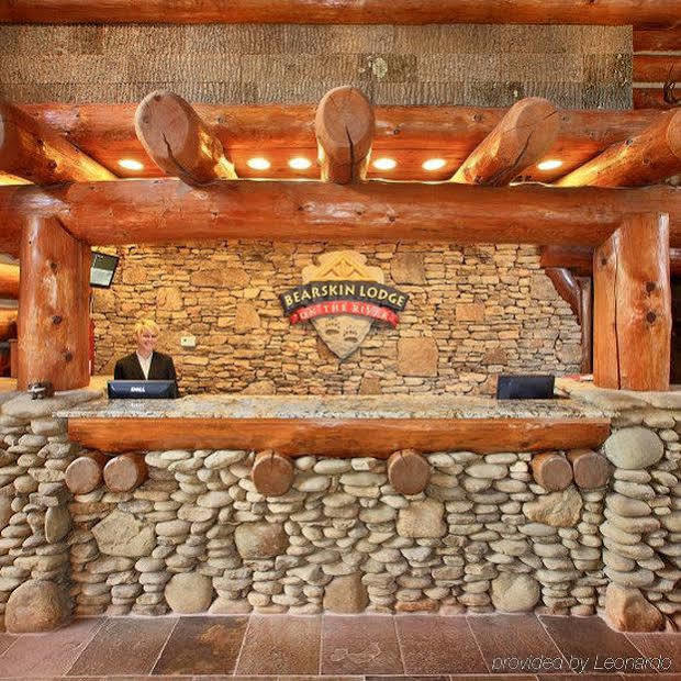 Bearskin Lodge On The River 蓋特林堡 内观 照片