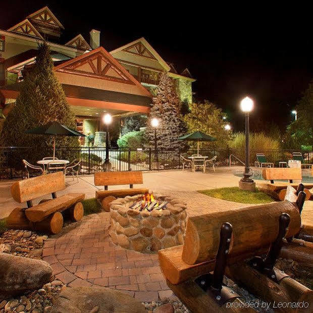Bearskin Lodge On The River 蓋特林堡 设施 照片